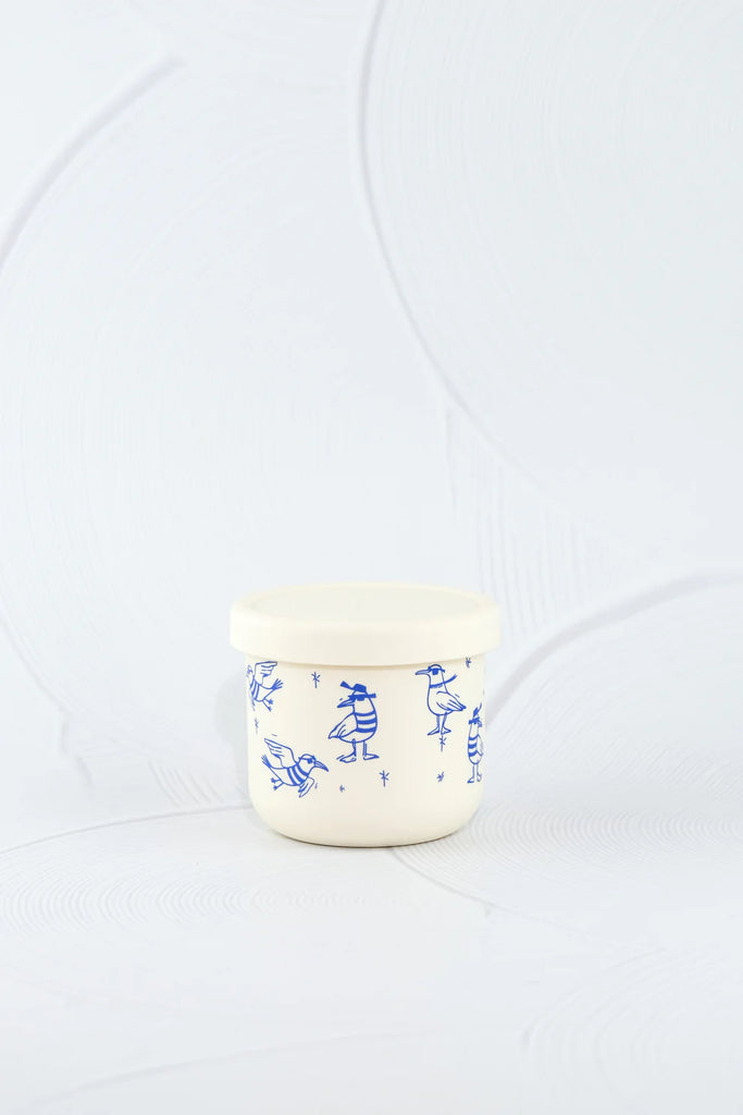 BBCino silicone snack pot 250ml in Chippie Crew seagull design with matching lid, lightweight, flexible and dishwasher safe reusable container.