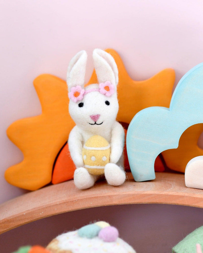 Tara Treasures | Felt Rabbit with Easter Egg | Easter Felt – Hello ...