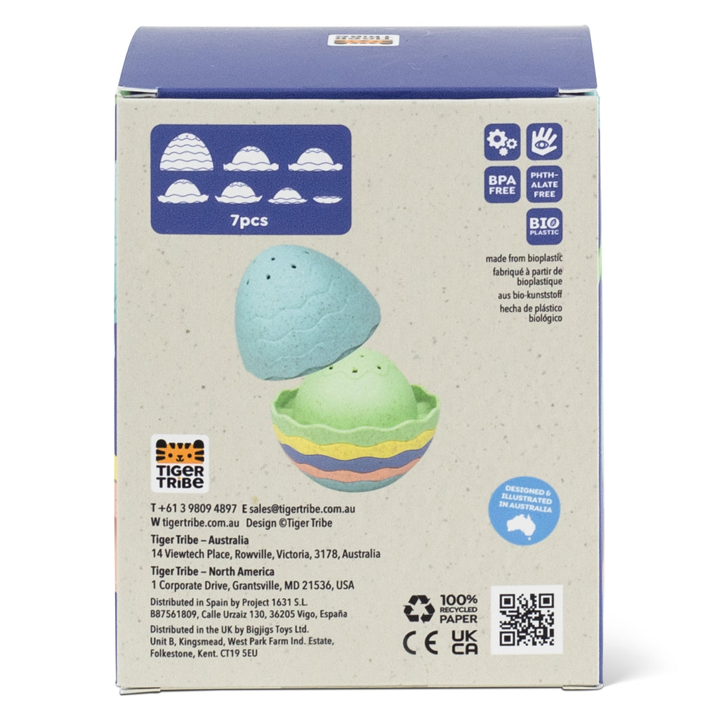 Back of Stack & Pour Bath Egg packaging with visuals showing how each cup creates different water effects, plus age suitability and eco product info.